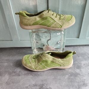 EARTH ORIGINS Carly Green Slip On Casual Sneakers 11W